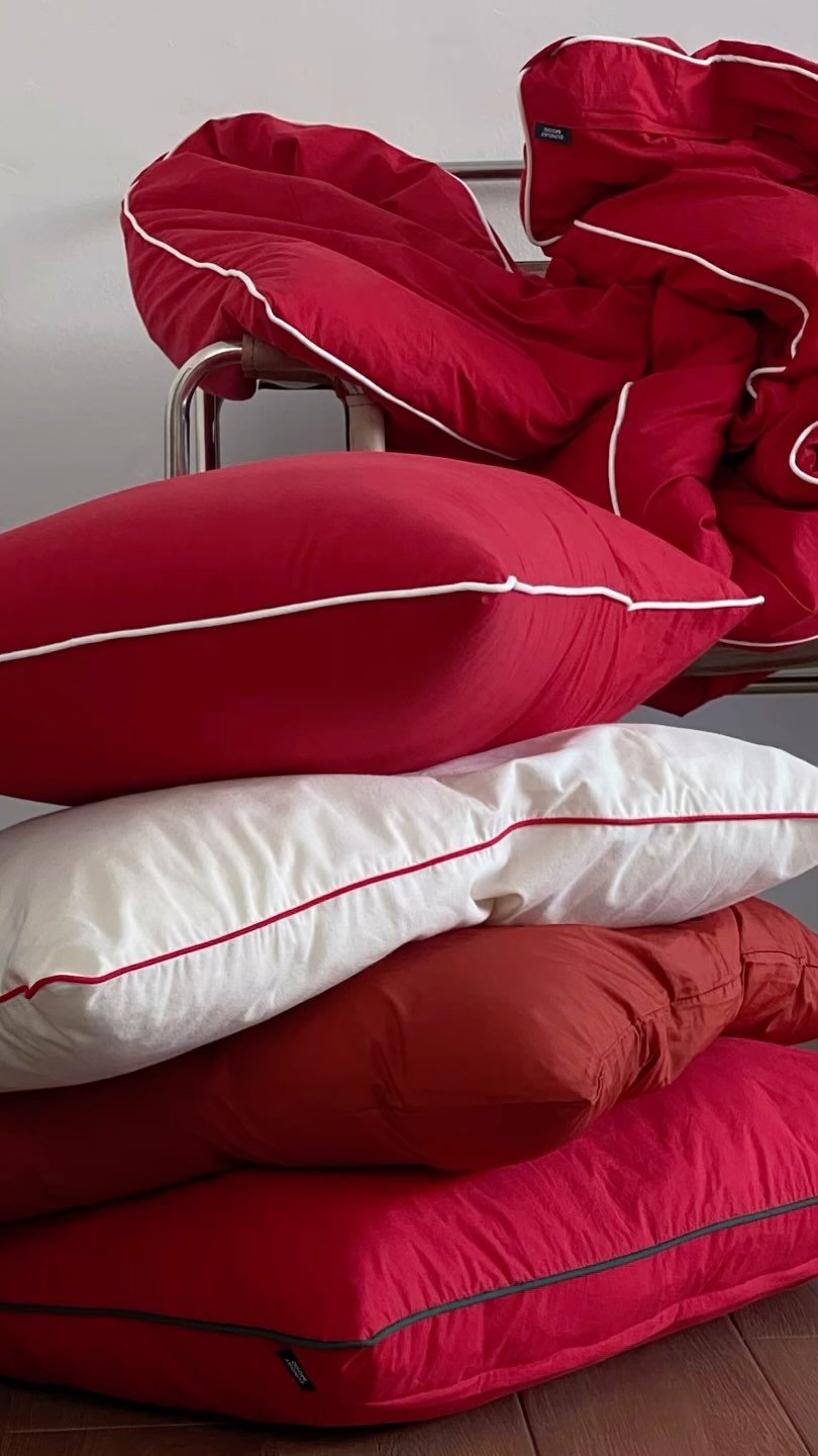 sundaymood_f 게시물 이미지: 🎄12월엔 선데이무드에도 산타가🎄
.
트리가 아니더라도 빨간색과 초록색만 있다면...