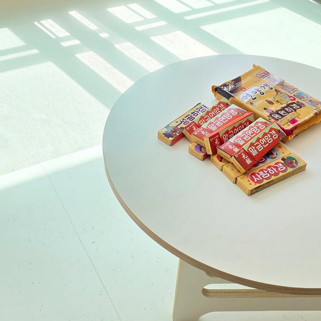 Photo shared by 방말금 on August 09, 2025 tagging @haitai_co. May be an image of wafer, cornflower, office and text.