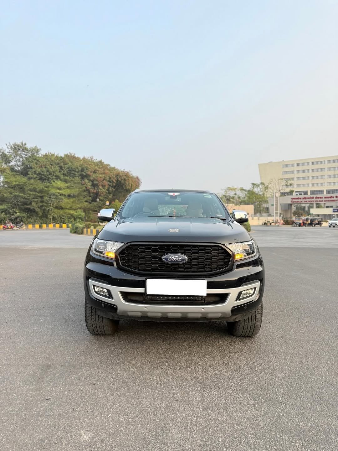 Photo by Sunny Car on February 19, 2026. May be an image of jeep, car, truck and text.