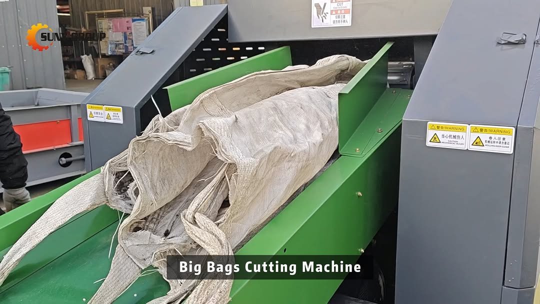 sunyrecyclemachinery 게시물 이미지: Big Bags Cutting Machine for FIBC Recycling!...