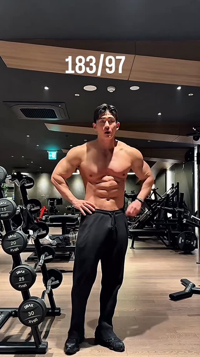 superbody__jin 게시물 이미지: 오랜만에 조명 좋은곳에서
#bodycheck 

#하이랙스
#스포츠모델