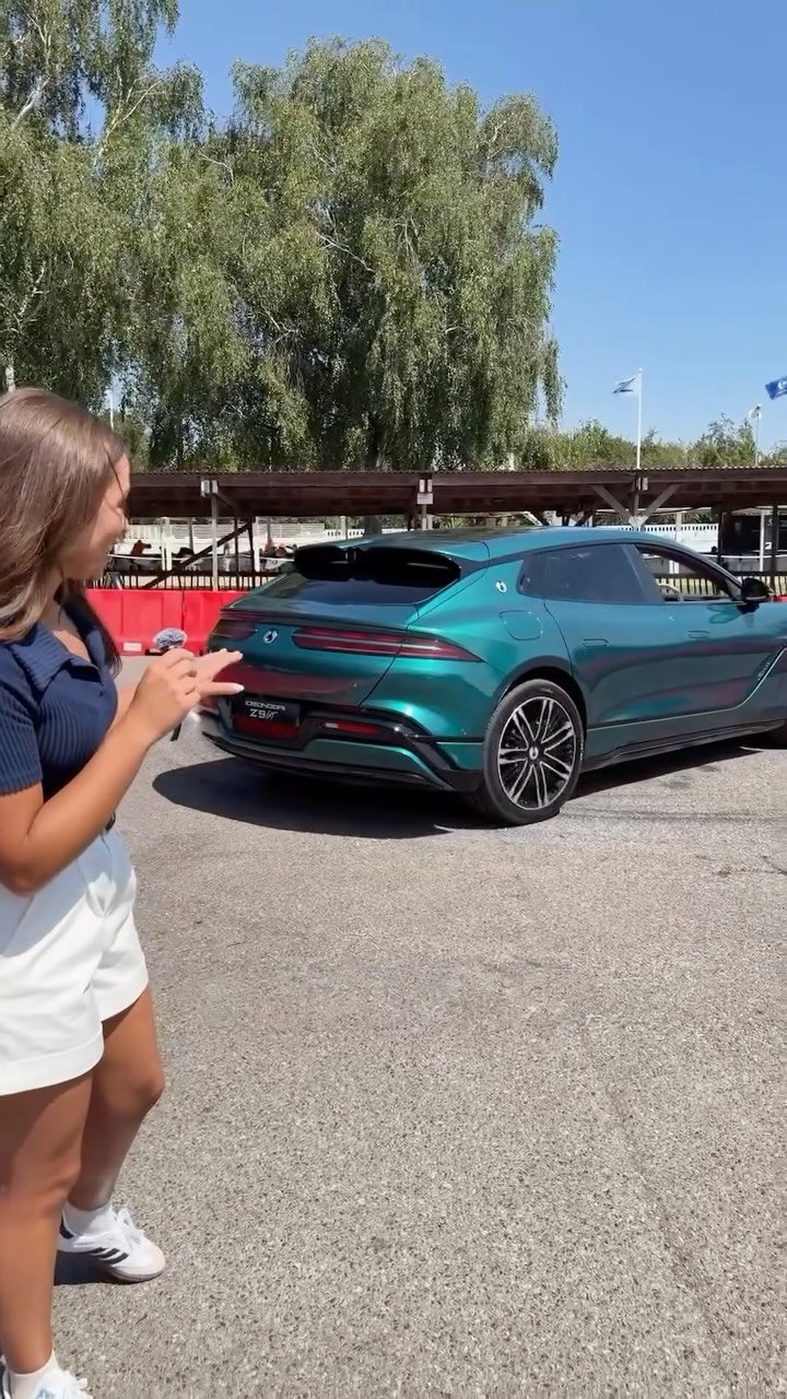 supercarblondie 게시물 이미지: The Denza Z9 GT allows you to sit back and...