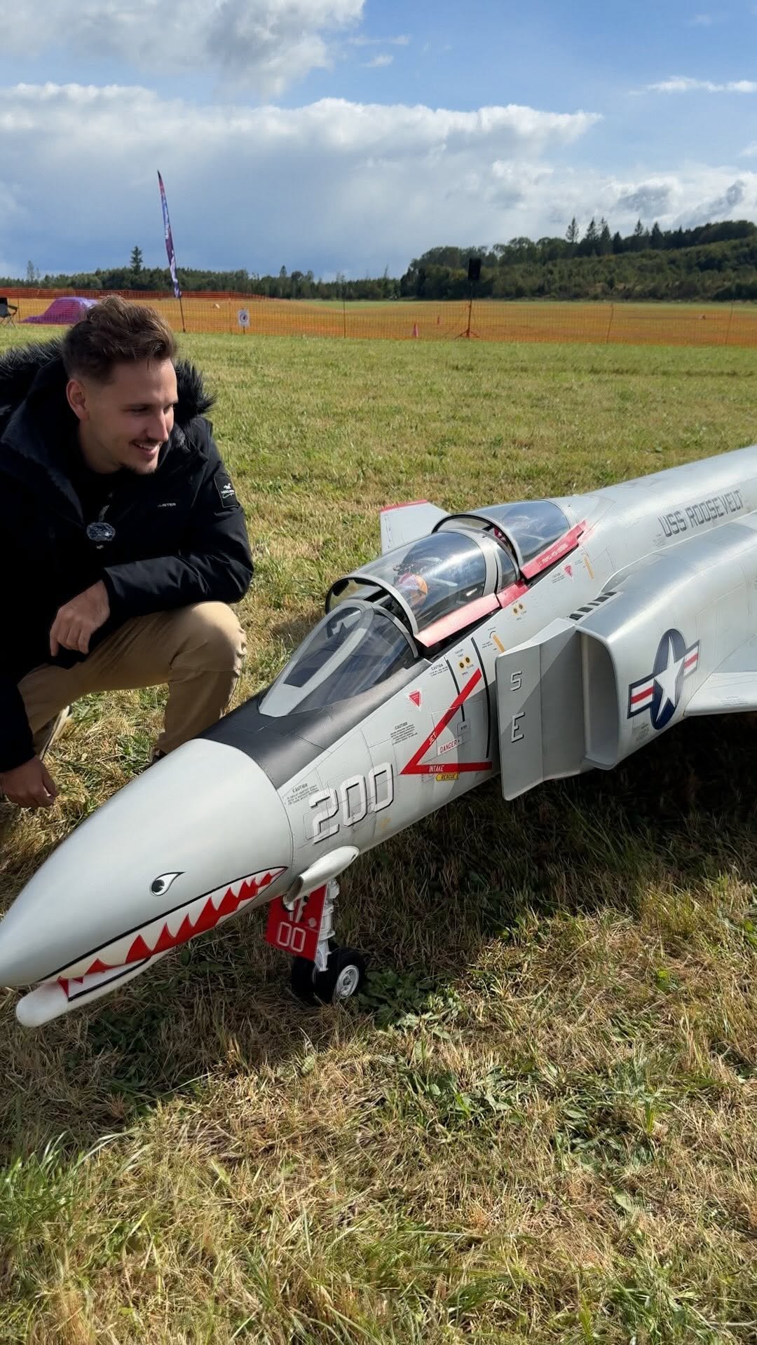 supercarblondie 게시물 이미지: Check out the RC jet that costs more than a...