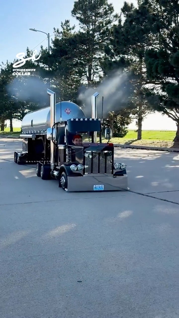 supercarblondie 게시물 이미지: This tiny truck is more capable than you’d...