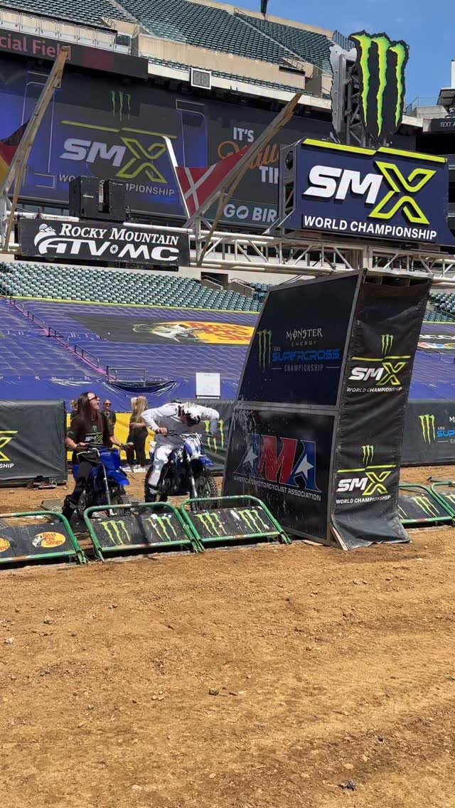 supercrosslive 게시물 이미지: Team win 😂😂😂
