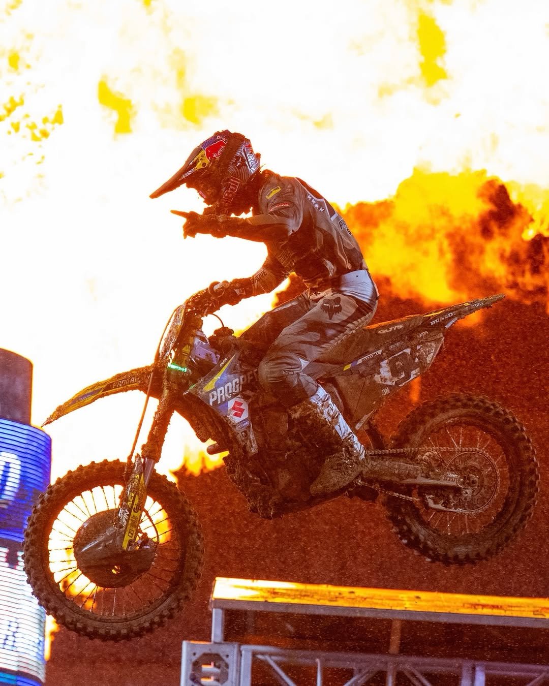 Photo shared by Supercross LIVE! on April 26, 2026 tagging @kenroczen94, and @suzukicycles. May be an image of racing vehicles, motorcycle, dirt bike and text.