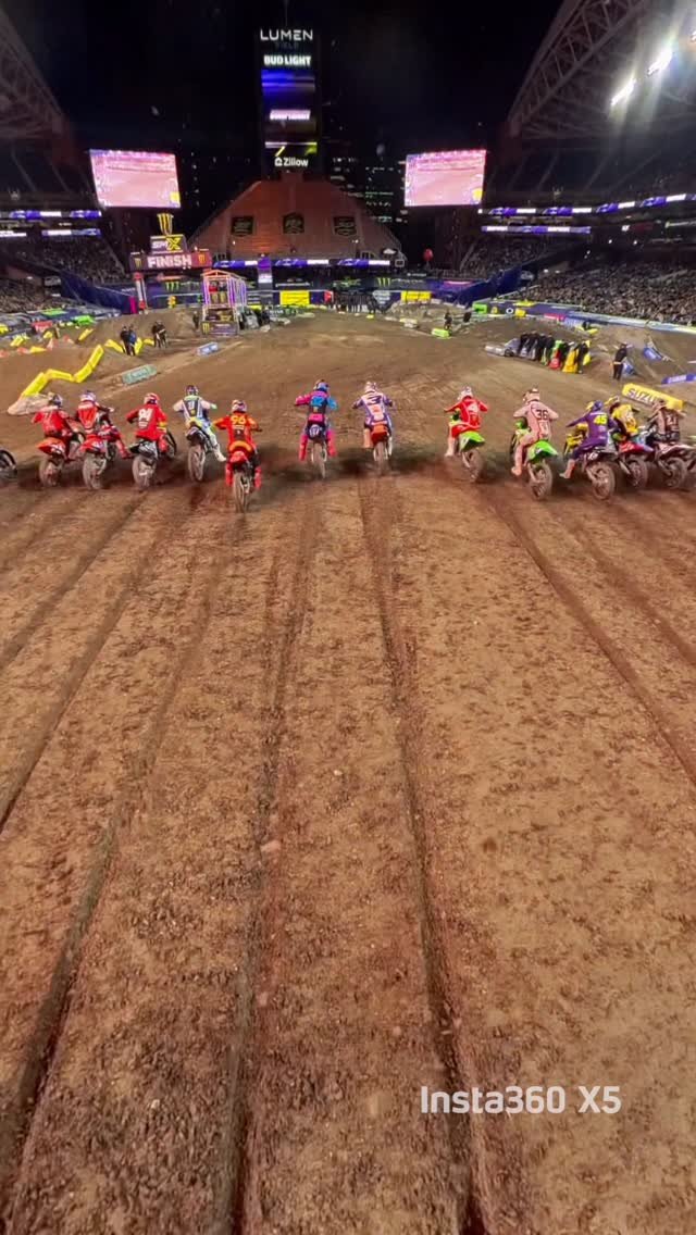 supercrosslive 게시물 이미지: Seattle through the lens of @Insta360 🔥...