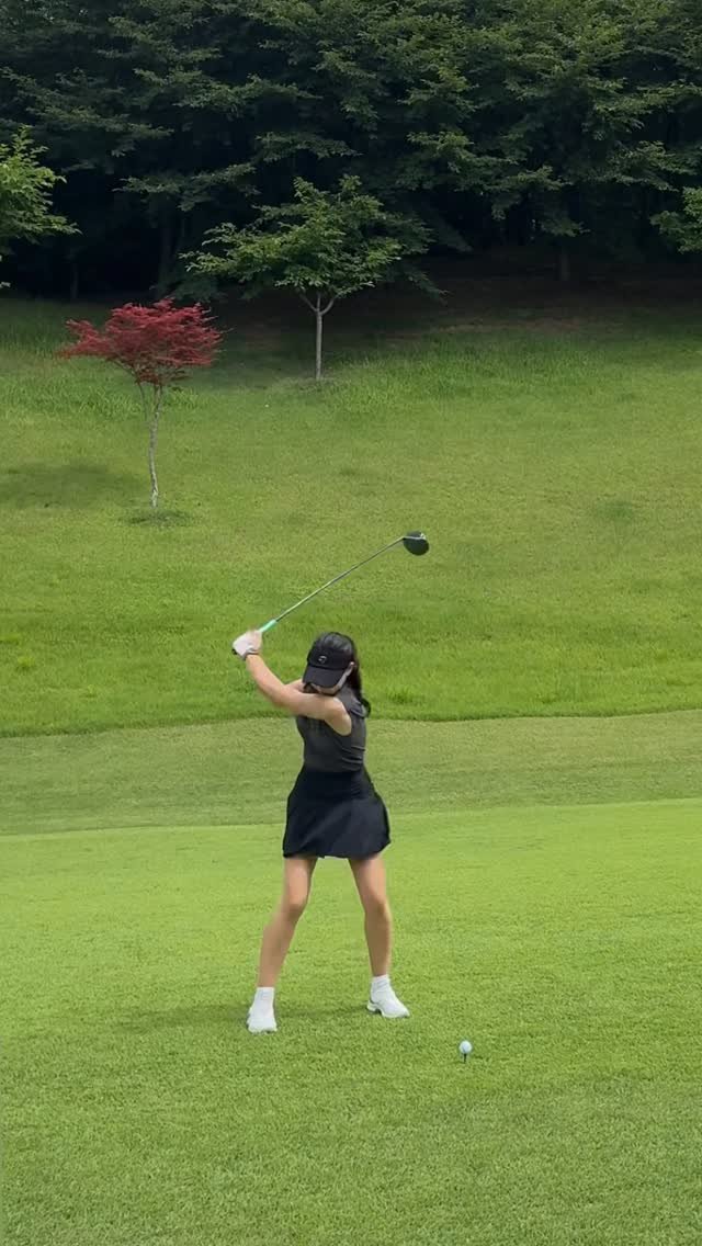 supergirl1606 게시물 이미지: 살이쪄서 그런가..힘이 좀붙은거같은데🤣
좀 쎄게 맞은거같아서 기부니가...