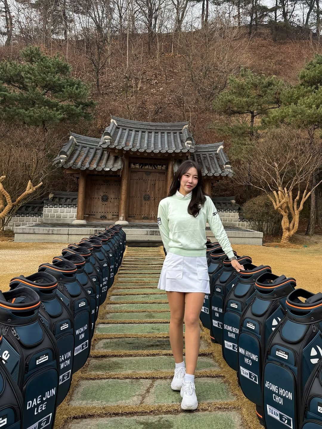 Photo by 김은정 on March 08, 2026. May be an image of golf, Gyeongbokgung Palace, outdoors and text.