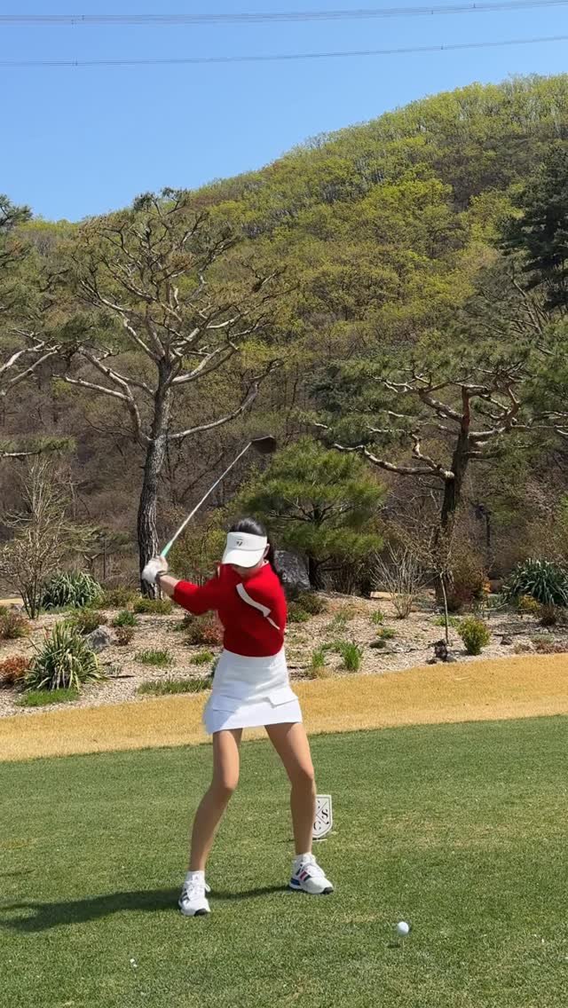 supergirl1606 게시물 이미지: 뭐가 바뀐거같지않나용?🤭
맞추는분 쵝오👍🏻👍🏻

아 Qi4d도...