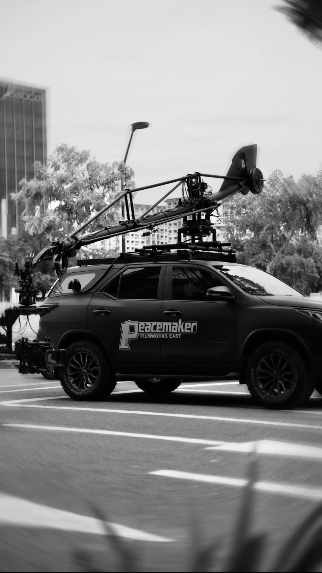 supremo_dp 게시물 이미지: Motion meets adrenaline! The Motocrane Radical...