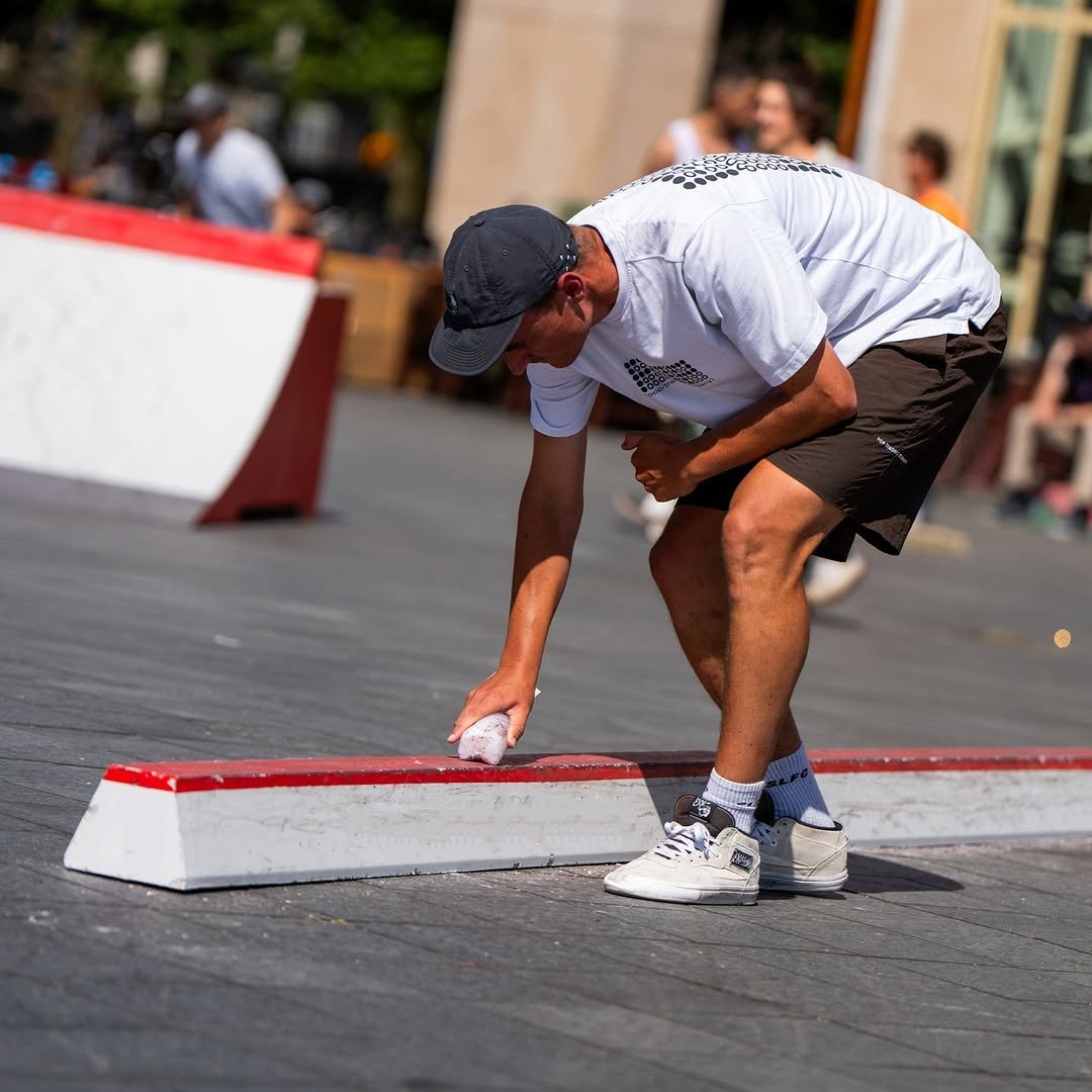 Skate wax explained: how it works and how to use it