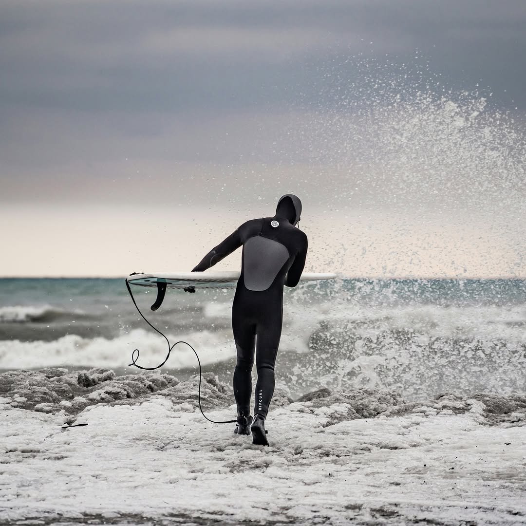 The 5/4/3 wetsuit explained: when and where surfers need it