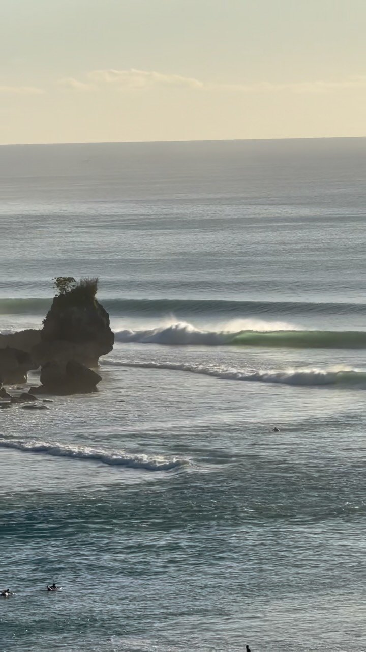 surfgurupro 게시물 이미지: A rainha de Bali acordou e nessa tarde do dia...