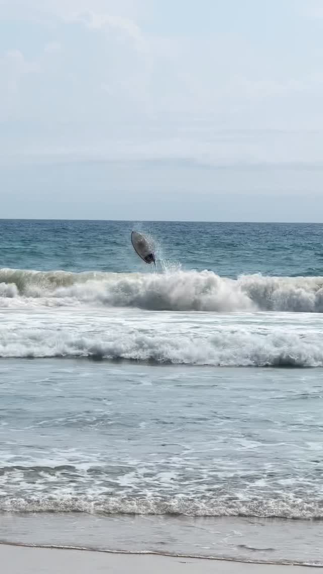 surfnostress 게시물 이미지: Dropping closeouts and hitting the sandbank...