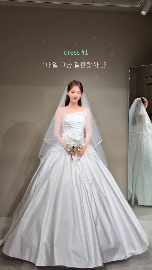 suvinci_ 게시물 이미지: 여러분 저.. 👰🏻‍♀️ 결혼 ..

하는건 ~~ 장난이고 !!! 
미래에 할...