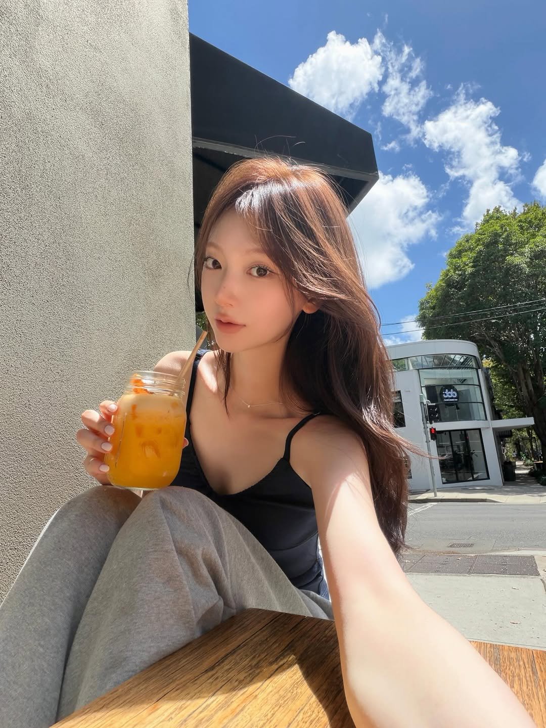 suvinci_ 게시물 이미지: 좋은 날씨와 오렌지주스 사랑해 - 🍊🧡

이번 시드니 여행!
문의 많았던 커트,...