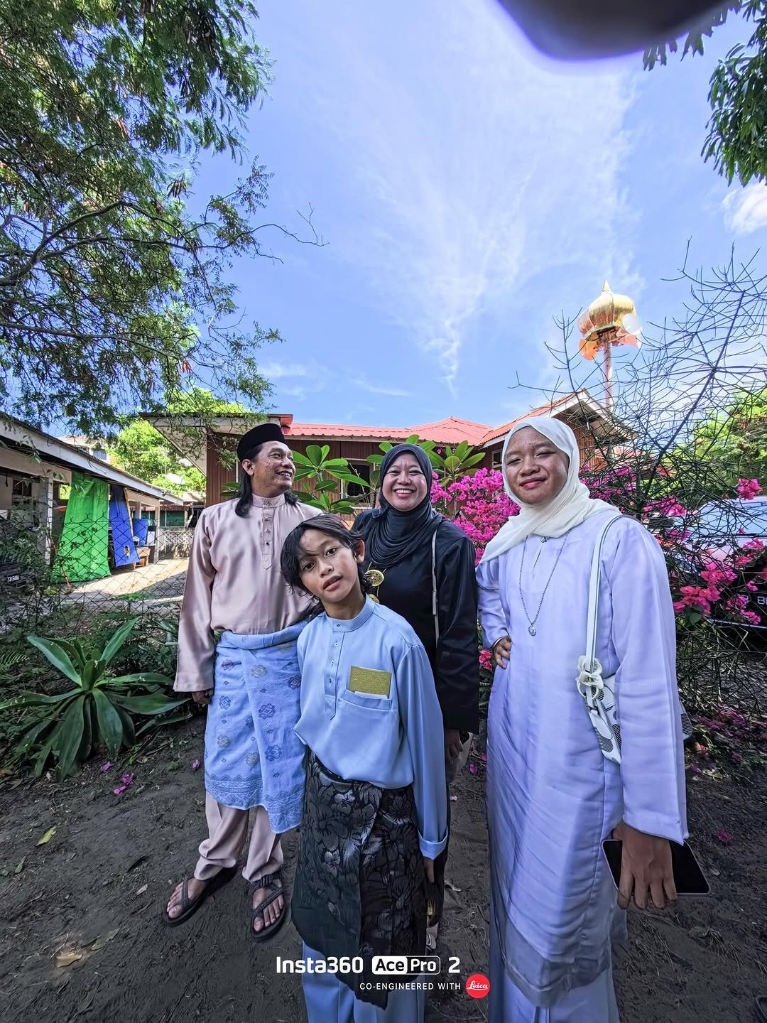 Photo shared by suya on March 21, 2026 tagging @azwardi, and @hyfa.mrym. May be an image of one or more people, headscarf, outdoors and text that says 'Insta360 Insta360AcePro2 3360 Ace Pro 2 τo- ENG ENGINEEREDW CO-ENGNEEREDWITH NEERED ET BeKaR'.