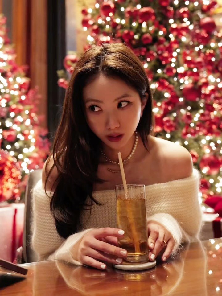 suyeonccoli 게시물 이미지: 사진보다 영상이 더 많은 요즘 총총😆

#콘래드 #콘래드서울 #여의도