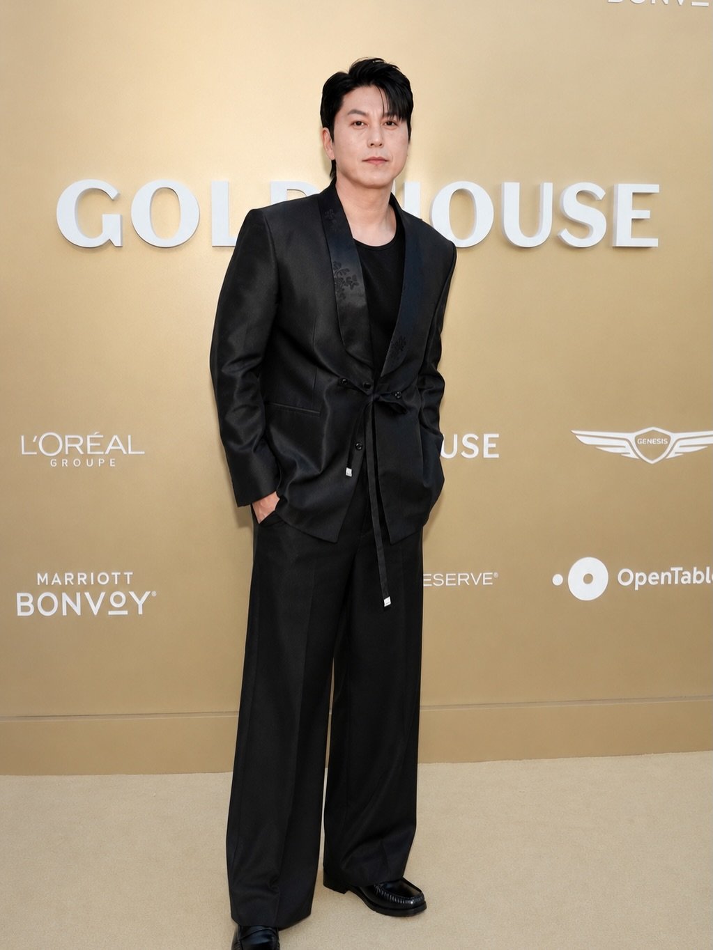 suyoung_ryu 게시물 이미지: .

Thank you, Gold House￼ @goldhouseco for...