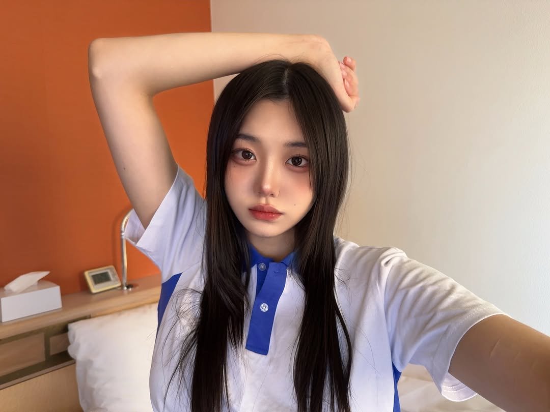 Photo by 🏮 珊瑚 SANGO 🏮 on May 29, 2025. May be an image of 1 person, braids, top and text.