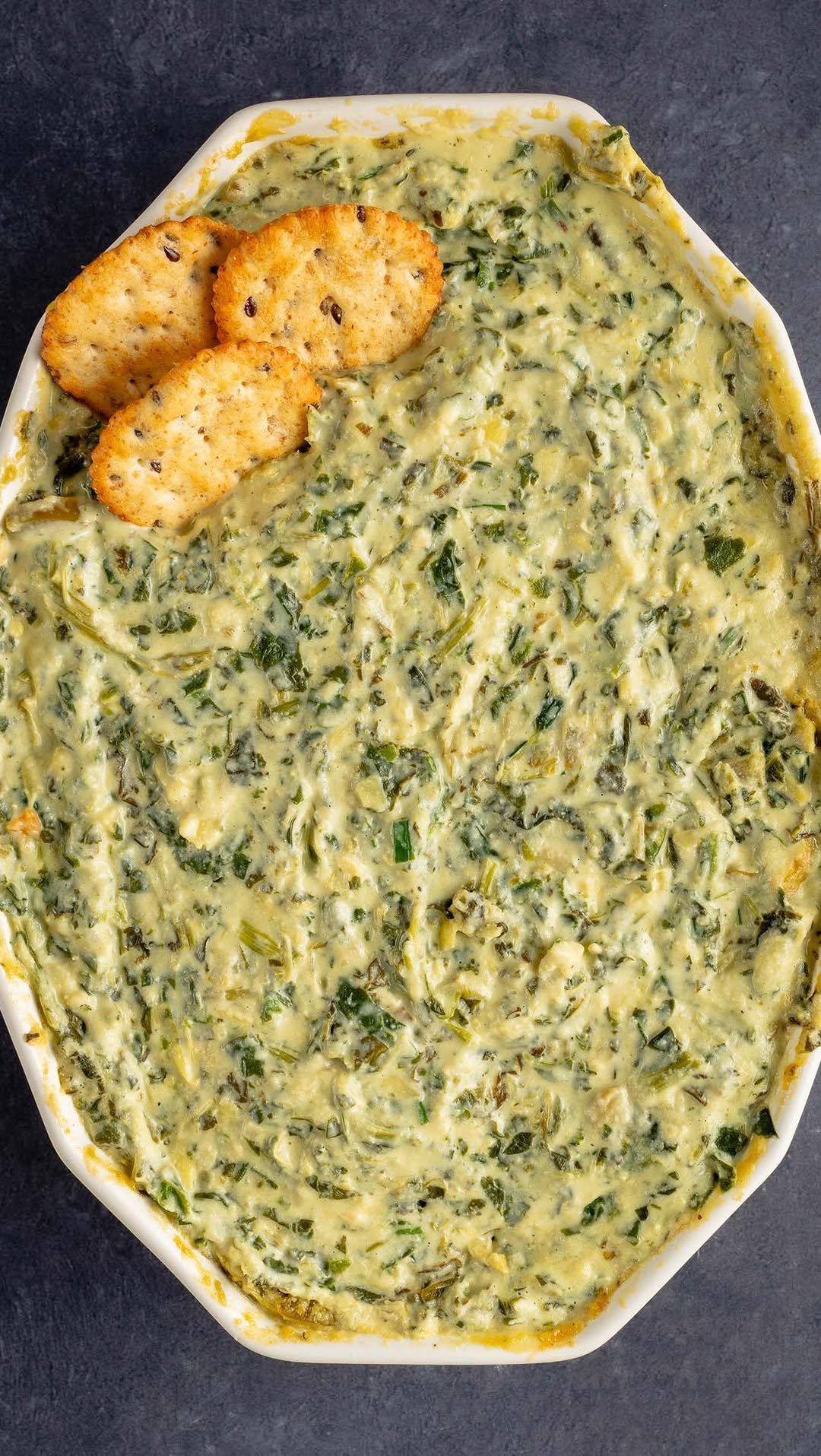 sweetsimplevegan 게시물 이미지: Jalapeño Spinach & Artichoke Dip 🌿

A party...