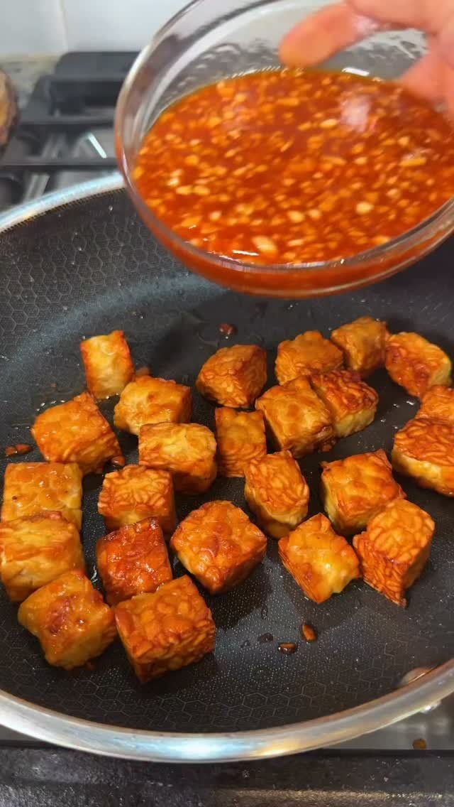 sweetsimplevegan 게시물 이미지: GOCHUJANG TEMPEH 🌶️ Comment “recipe” and we’ll...