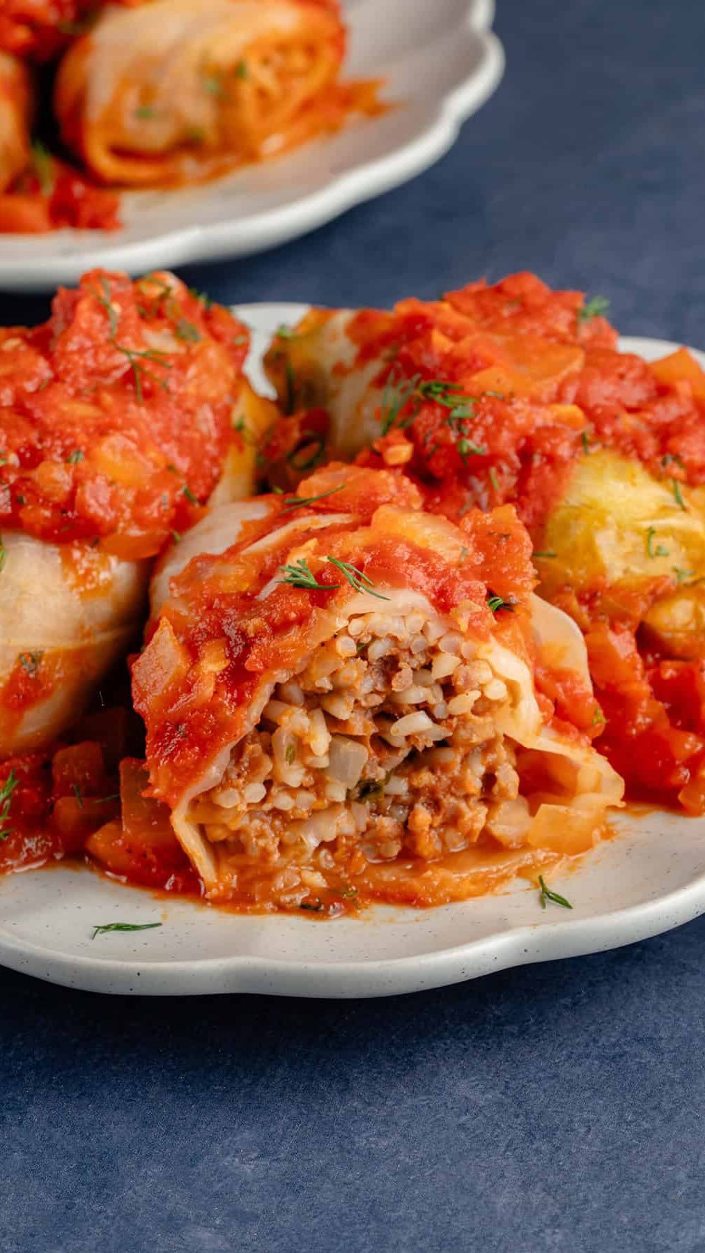 sweetsimplevegan 게시물 이미지: Stuffed Cabbage Rolls anyone? 🍅🥬

These vegan...