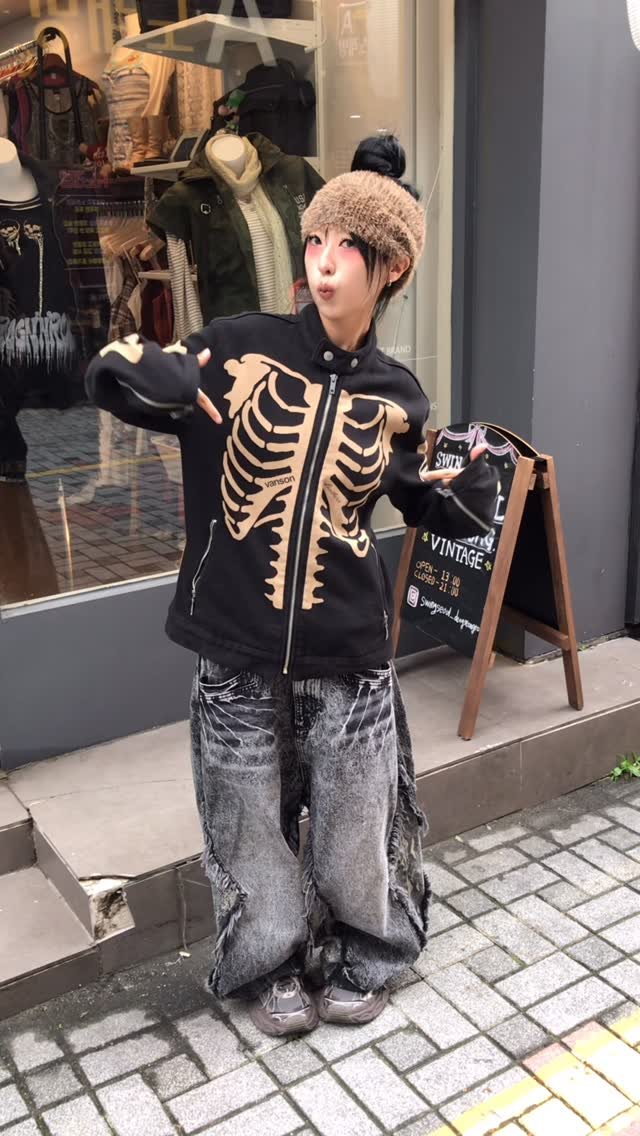 swingingseoul_daegu_ 게시물 이미지: 𝕿𝖔𝖉𝖆𝖞 𝖀𝖕𝖑𝖔𝖆𝖉 🏴‍☠️
#vansonleathers 

𝔖𝔢𝔢 𝔶𝔬𝔲 𝔖𝔬𝔬𝔫 •• 💭