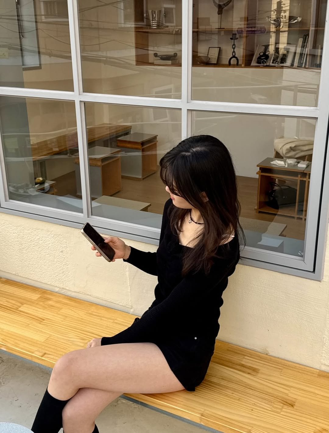 Photo shared by 세영 on December 23, 2025 tagging @noden.cafe. May be an image of phone, cornflower and text.