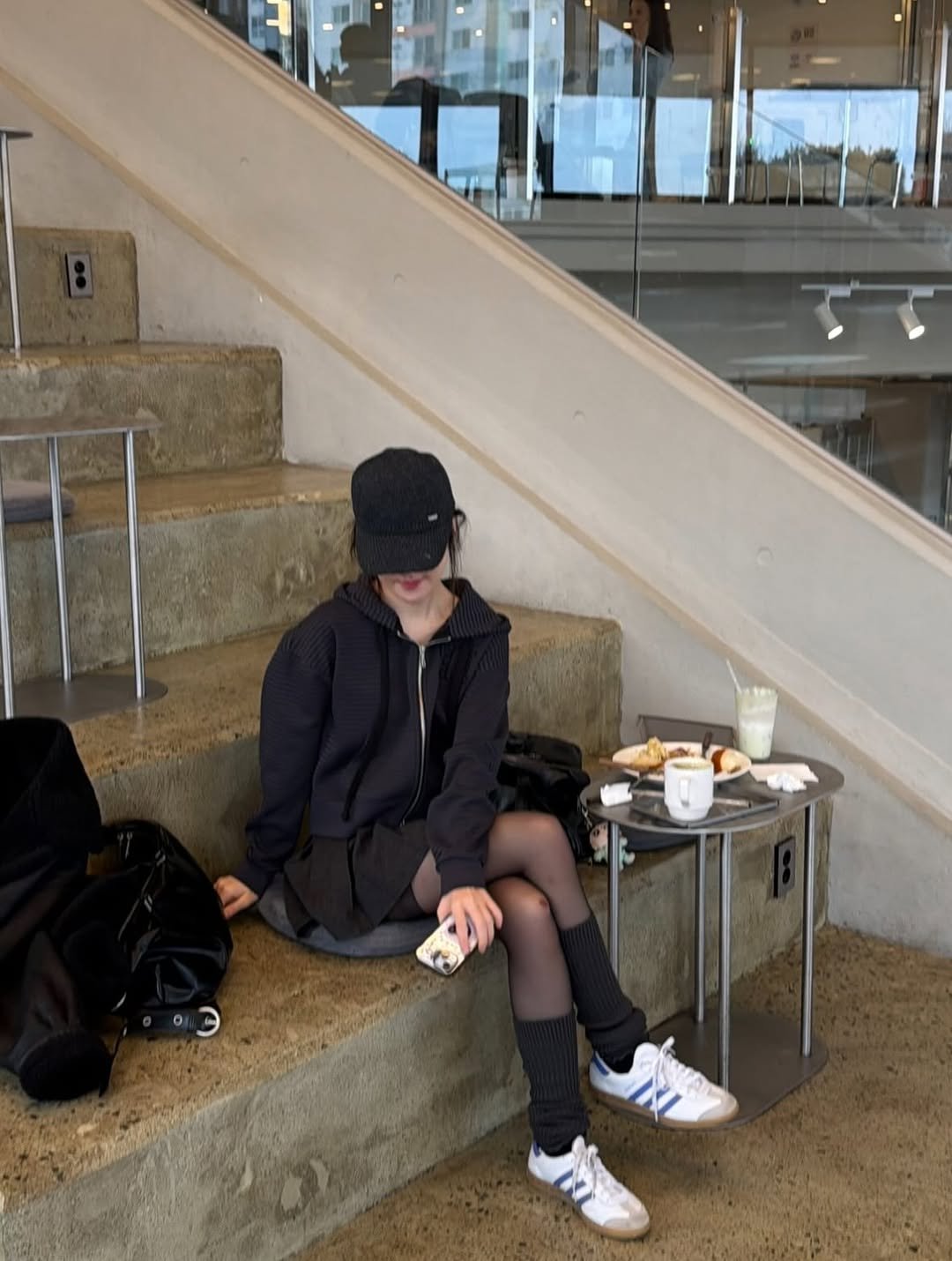 Photo by 세영 on February 05, 2026. May be an image of duffle coat, cornflower and text.