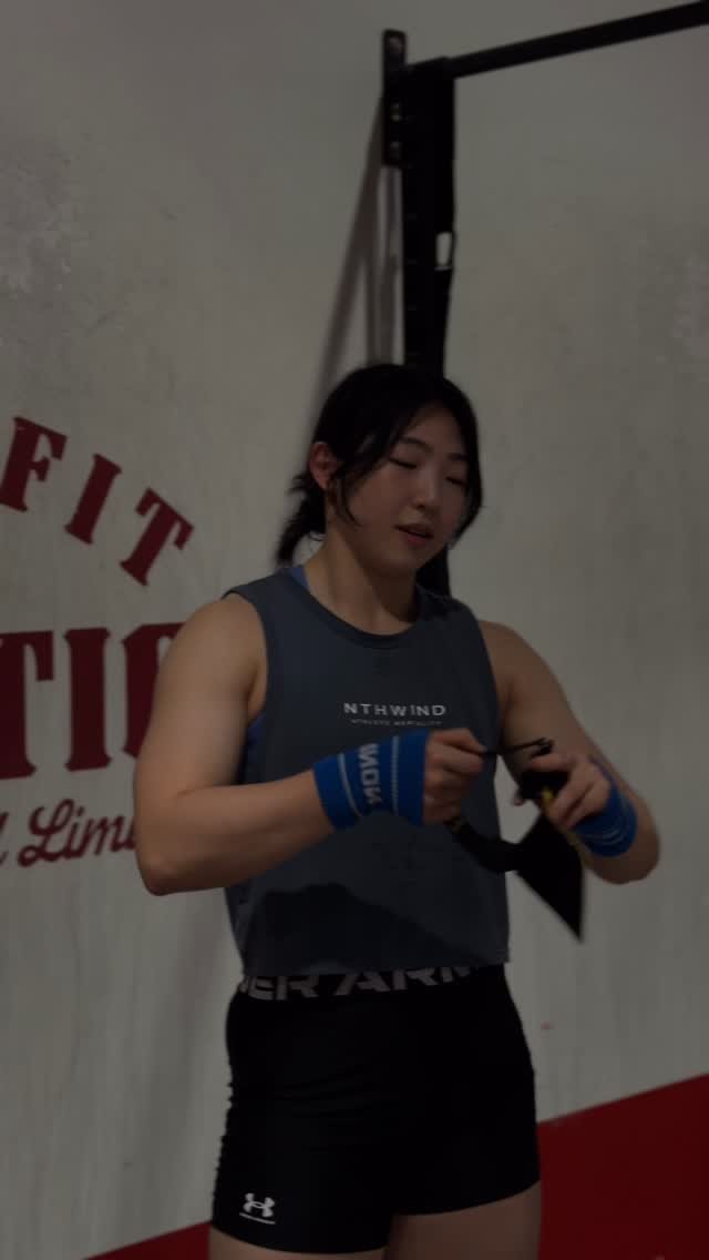 sy_iles27 게시물 이미지: 대회 끝난 5월엔 약점 공략하면서
그냥 즐겁게 크로스핏 하는 중 🫶
행복클핏...