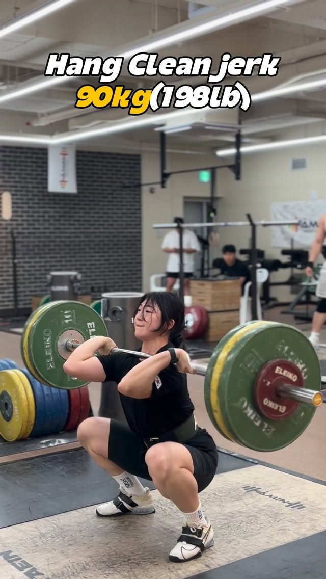 sy_iles27 게시물 이미지: 봅슬레이 선출은 다르다ㄷㄷ
Hang Clean jerk 90kg(198lb)
•...