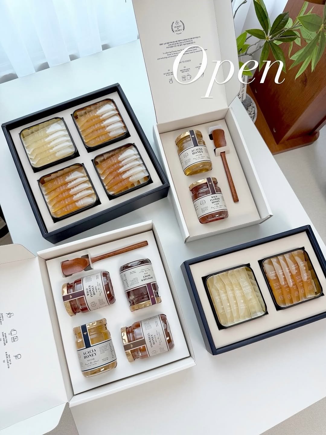 Photo by 셩이홈 | 양수영 on February 04, 2026. May be an image of turnover, babka, pie, hamper and text.