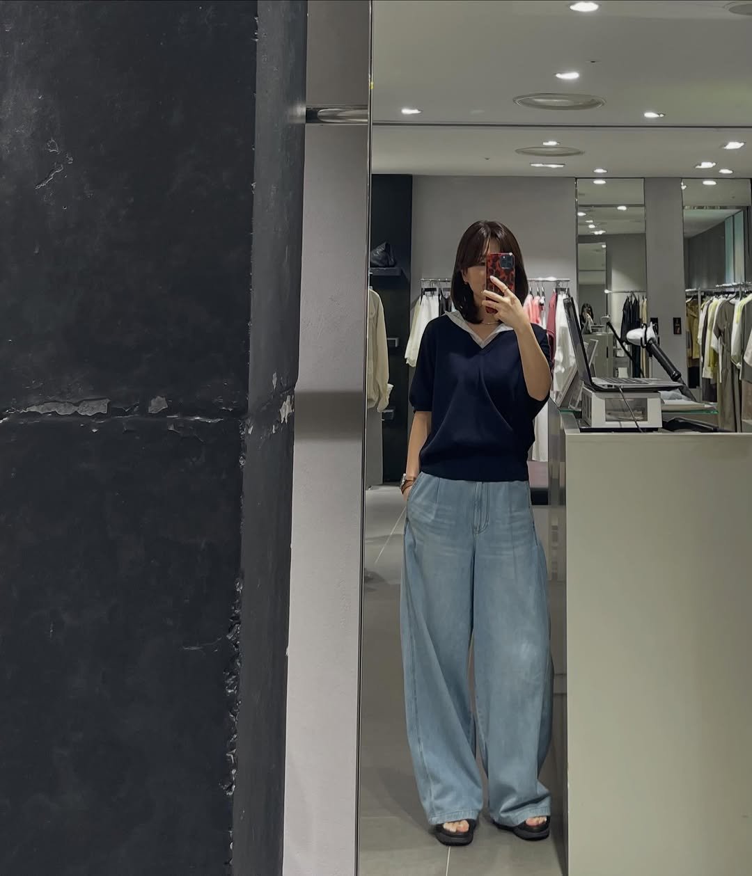 system_lottebusan 게시물 이미지: 청바지 335,000원 → 30% OFF

✔ 편한 뒷밴딩 디테일
✔ 다리라인 예뻐...