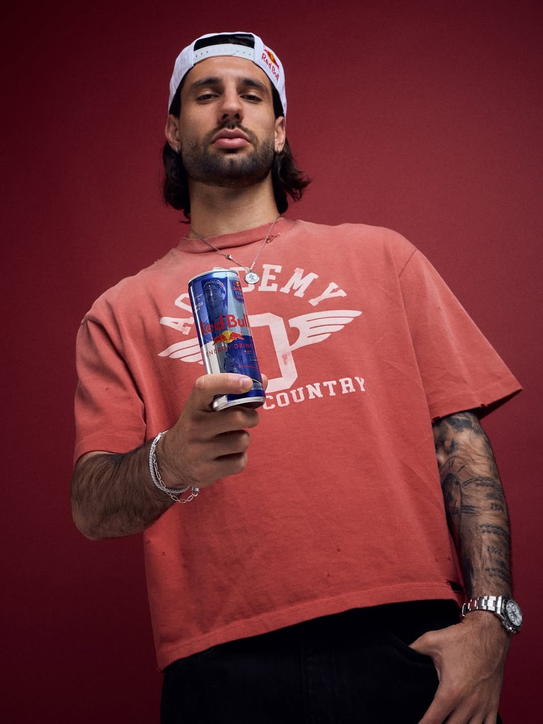 szoboszlaidominik 게시물 이미지: 🚨 Már a polcokon az egyedi Red Bull Four2Score...