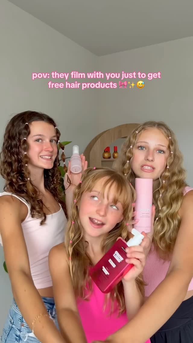 taaylor_xox 게시물 이미지: They love shopping my shelves filled with hair...