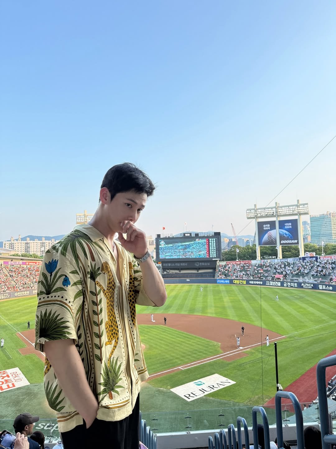 tachyonproject 게시물 이미지: Duh, summer's just around the corner #🥵