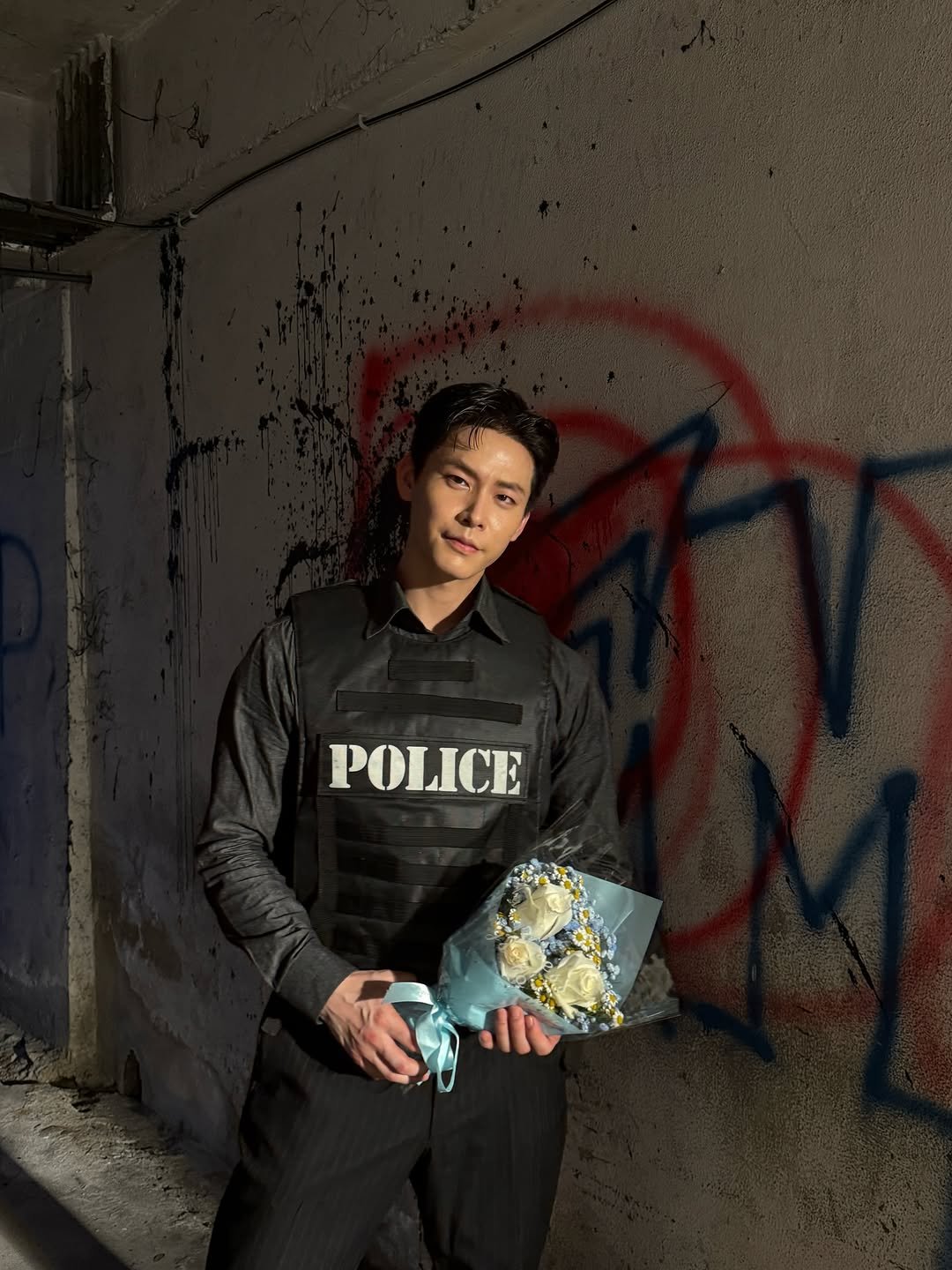 Photo by Theo Jang on January 30, 2026. May be an image of military uniform, costume and text that says 'POLICE'.