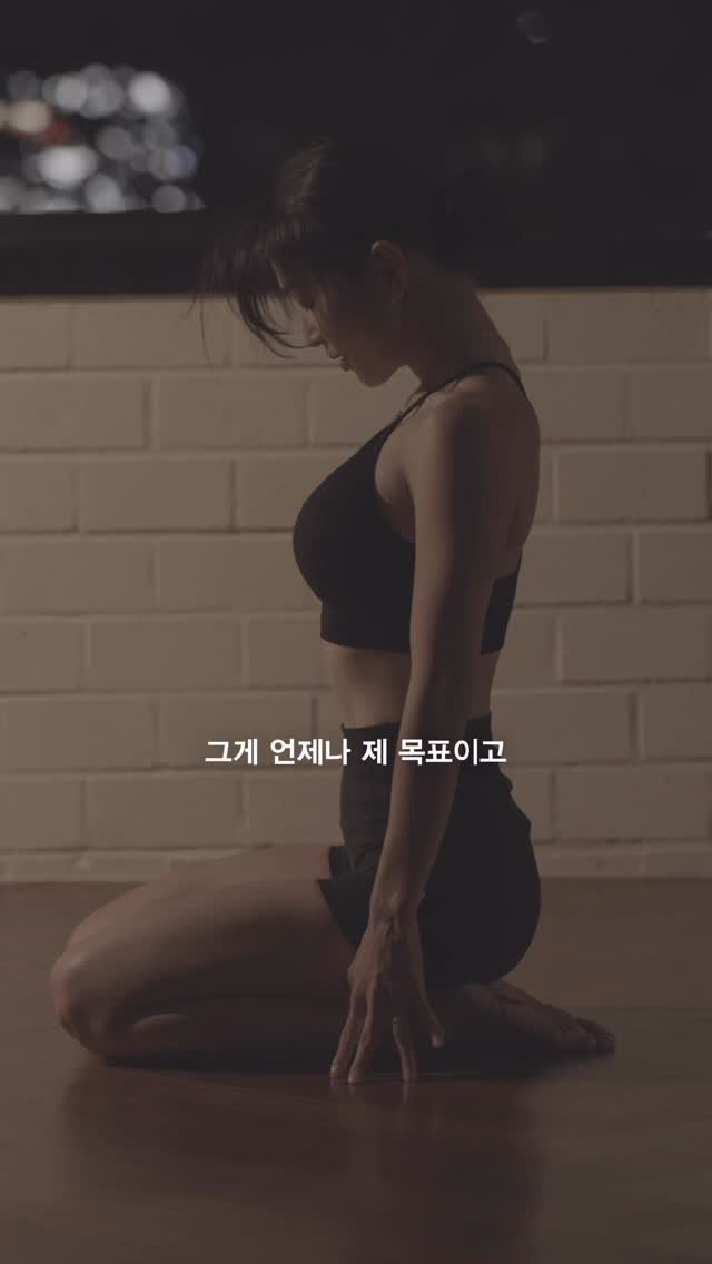 taeheezzzzang 게시물 이미지: 드디어 필라트 영상 프로필 살포시 공개 🦋🖤

지난번에 즉흥 사진 공개하면서
영상...