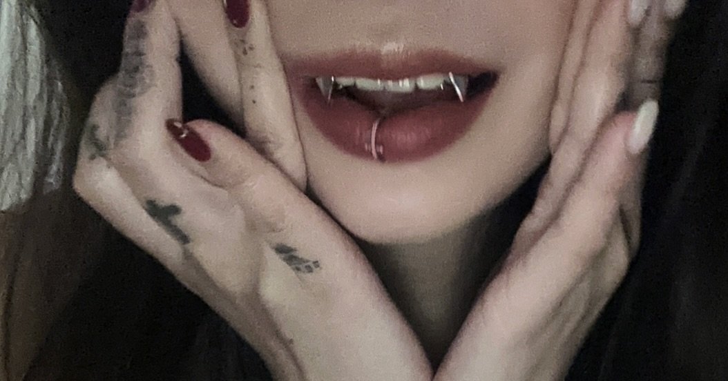 Photo by 히고미 on September 29, 2025. May be an image of one or more people, makeup and text.