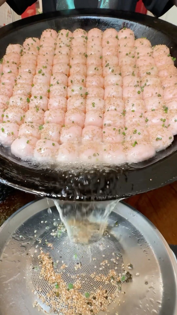 tamo__tyan 게시물 이미지: 肉汁たっぷり！水炊き小籠包

◎...