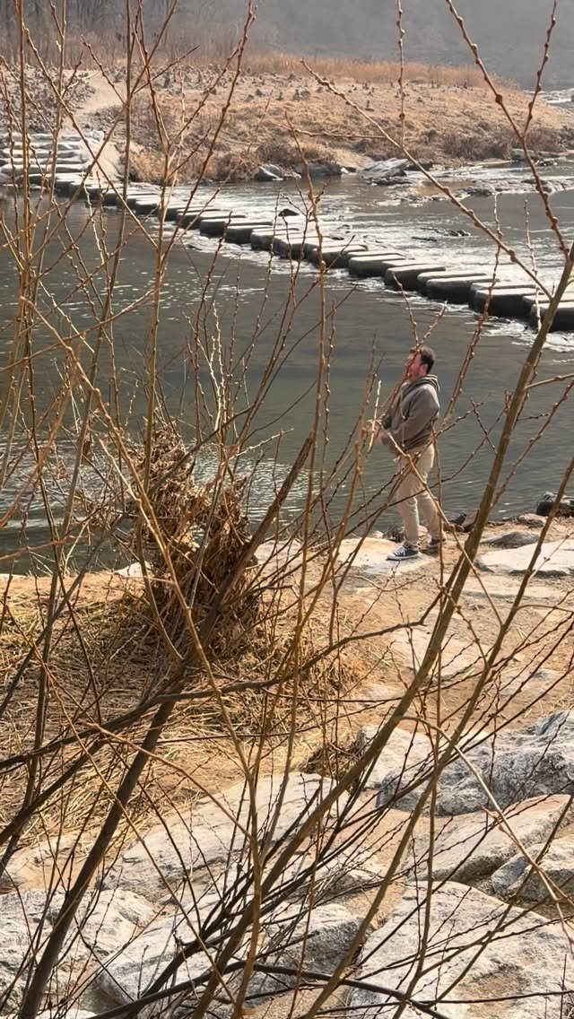 tara_in_rainyday 게시물 이미지: 영국인 몸에 갇힌 돌쇠…

물고기는 없었어요 ..허락해줬어요 돌쇠🦍