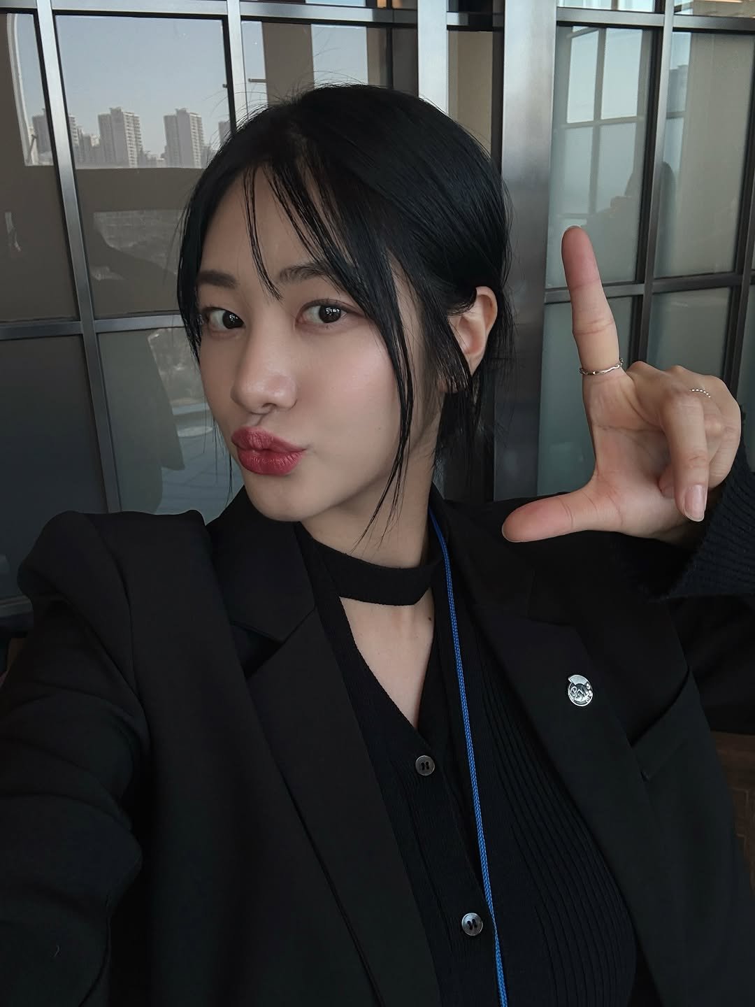 Photo shared by Choi hayoung🇰🇷 on February 19, 2026 tagging @choi.go.cl. May be a selfie of one or more people, hair, suit, blazer, bolo tie and text.