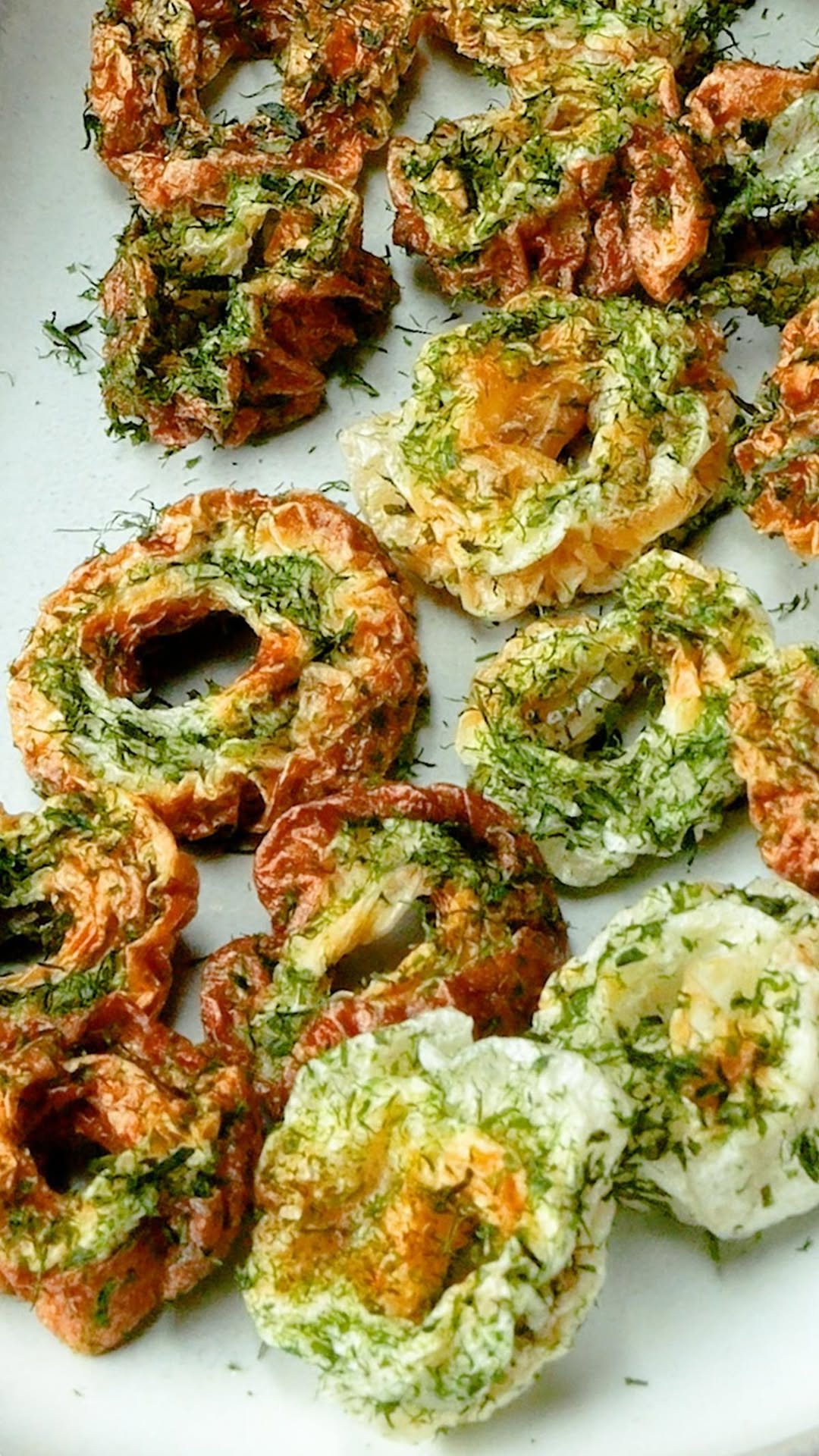 tastyjapan 게시물 이미지: 【家族で奪い合いになる！レンチンちくわチップス♡】5分でサクサク！簡単激うま節約レシピ /...