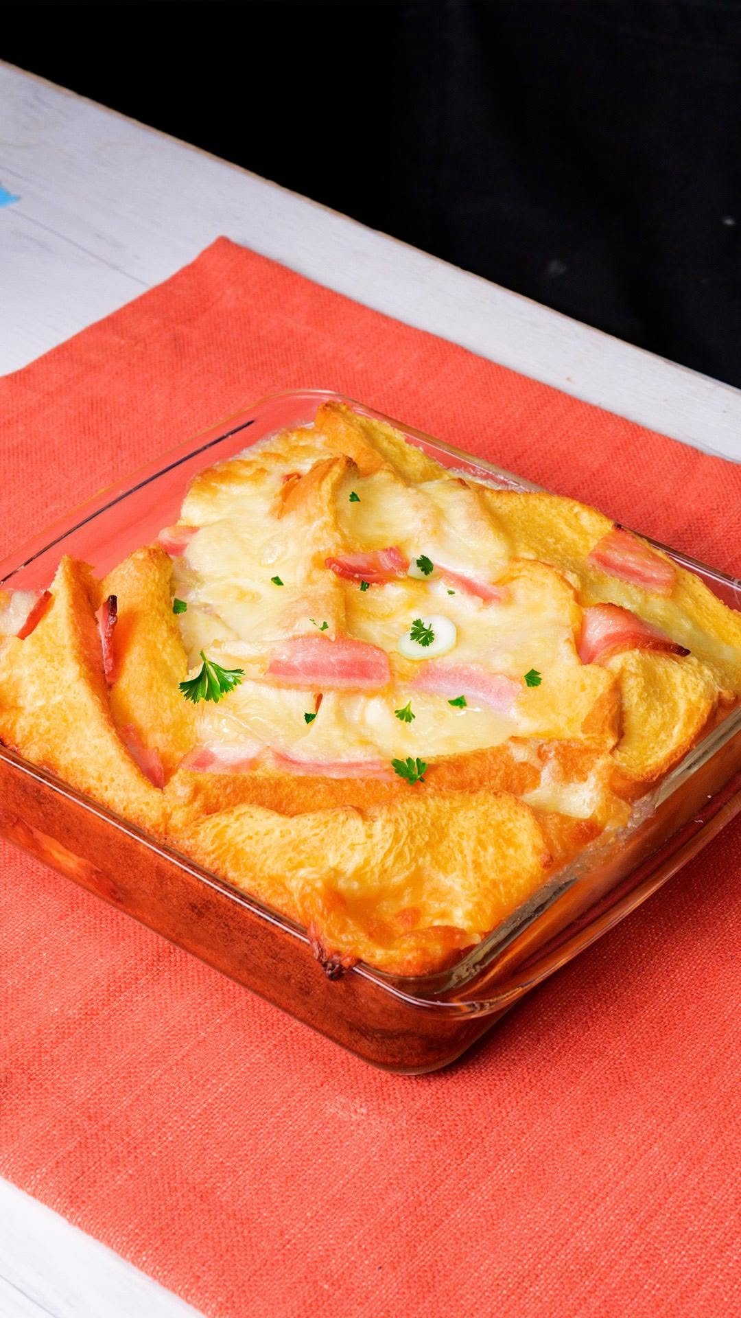 tastyjapan 게시물 이미지: 食パン1斤で！とろけるチーズとベーコンが最高♡家族が喜ぶ朝ごはんフレンチトースト /...