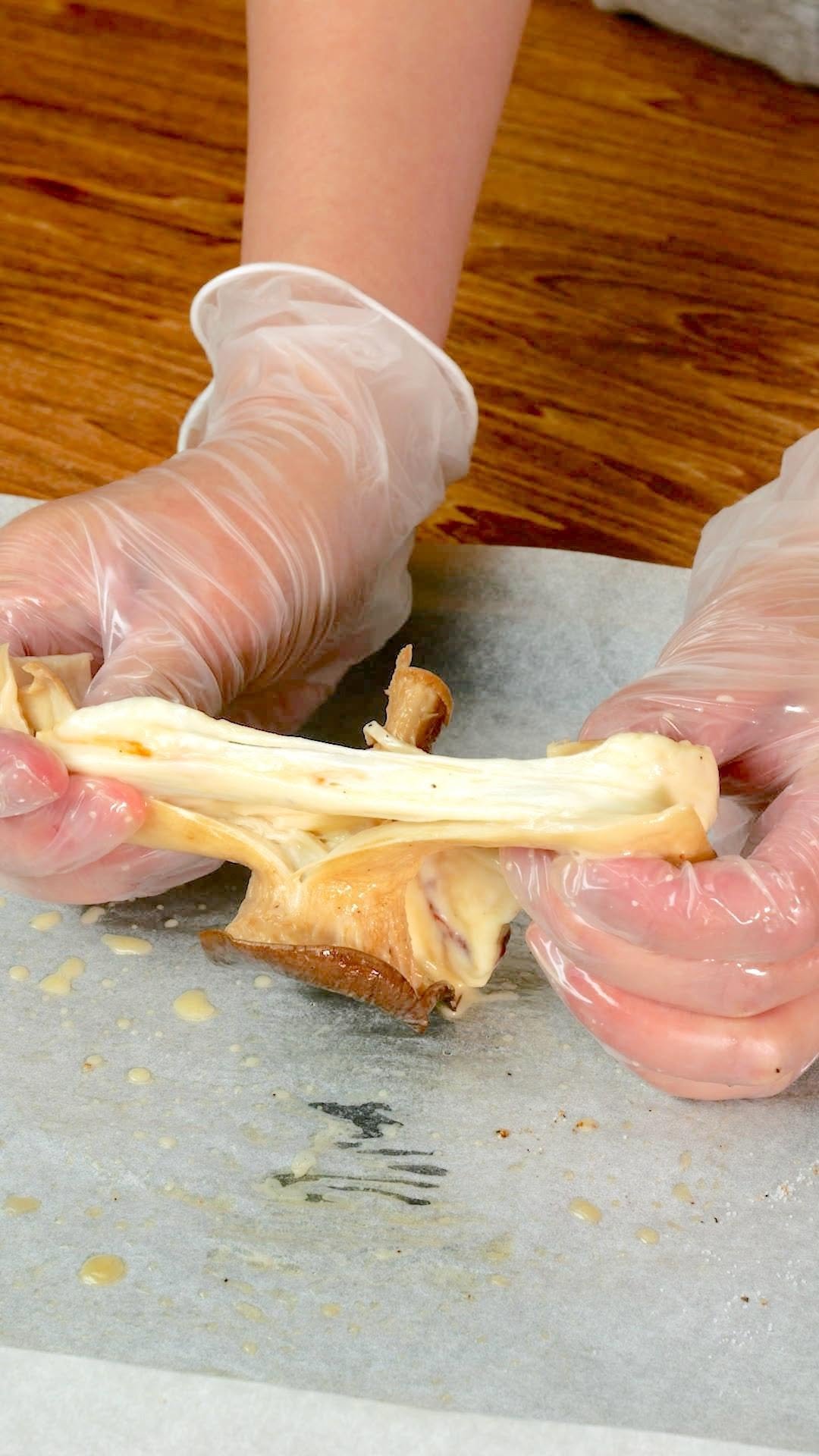 tastyjapan 게시물 이미지: 【韓国でバズってるチーズエリンギって知ってる？】エリンギの中にチーズを詰めるだけ！簡単でおいし...