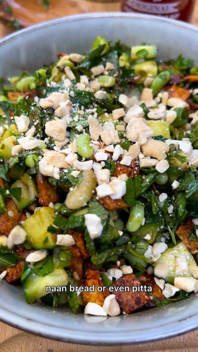 tastyuk 게시물 이미지: Crispy Rotli Salad 🥗  #Salad #RotliSalad...