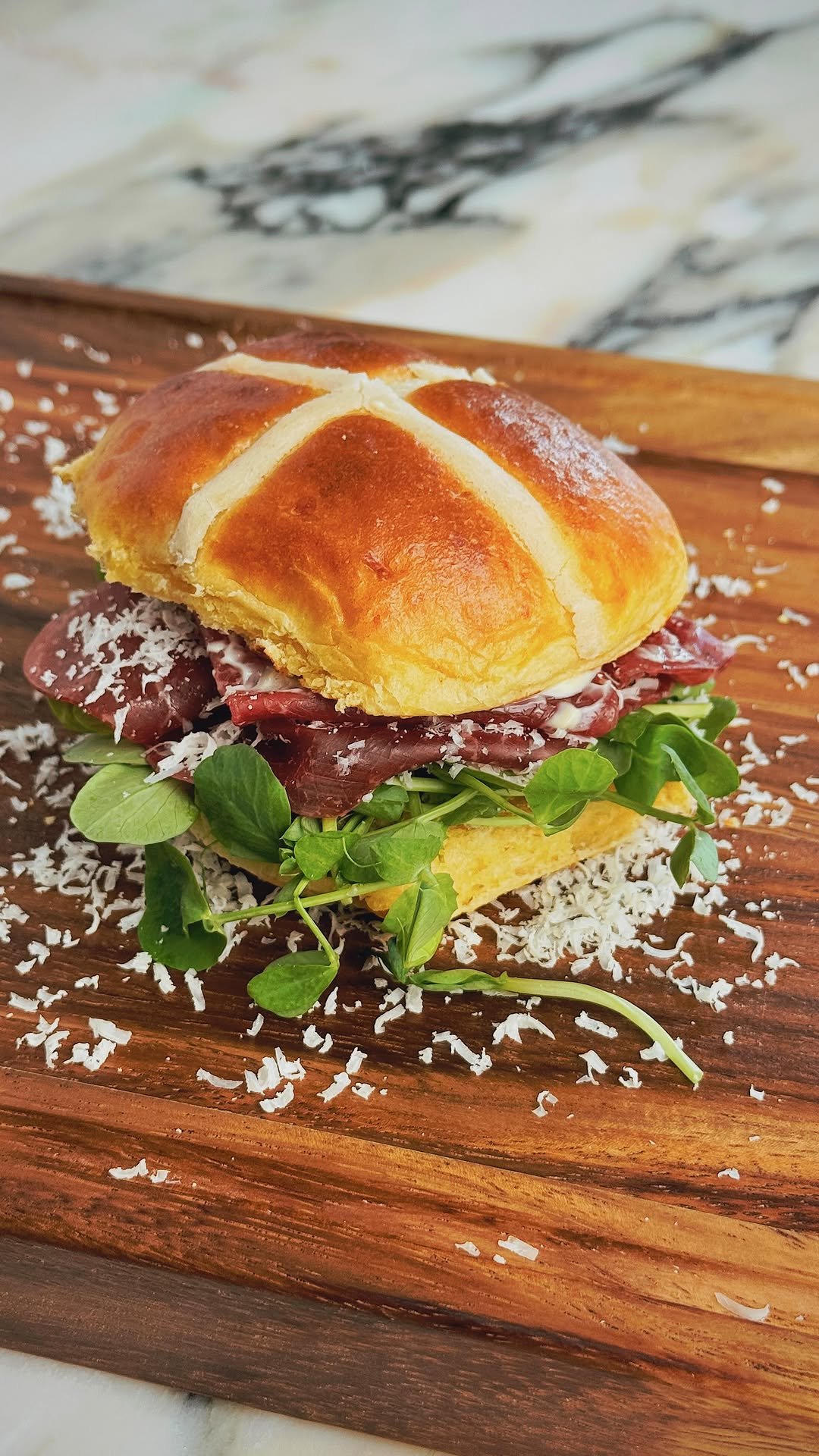 tastyuk 게시물 이미지: The perfect Easter sandwich :sandwich: Hot...