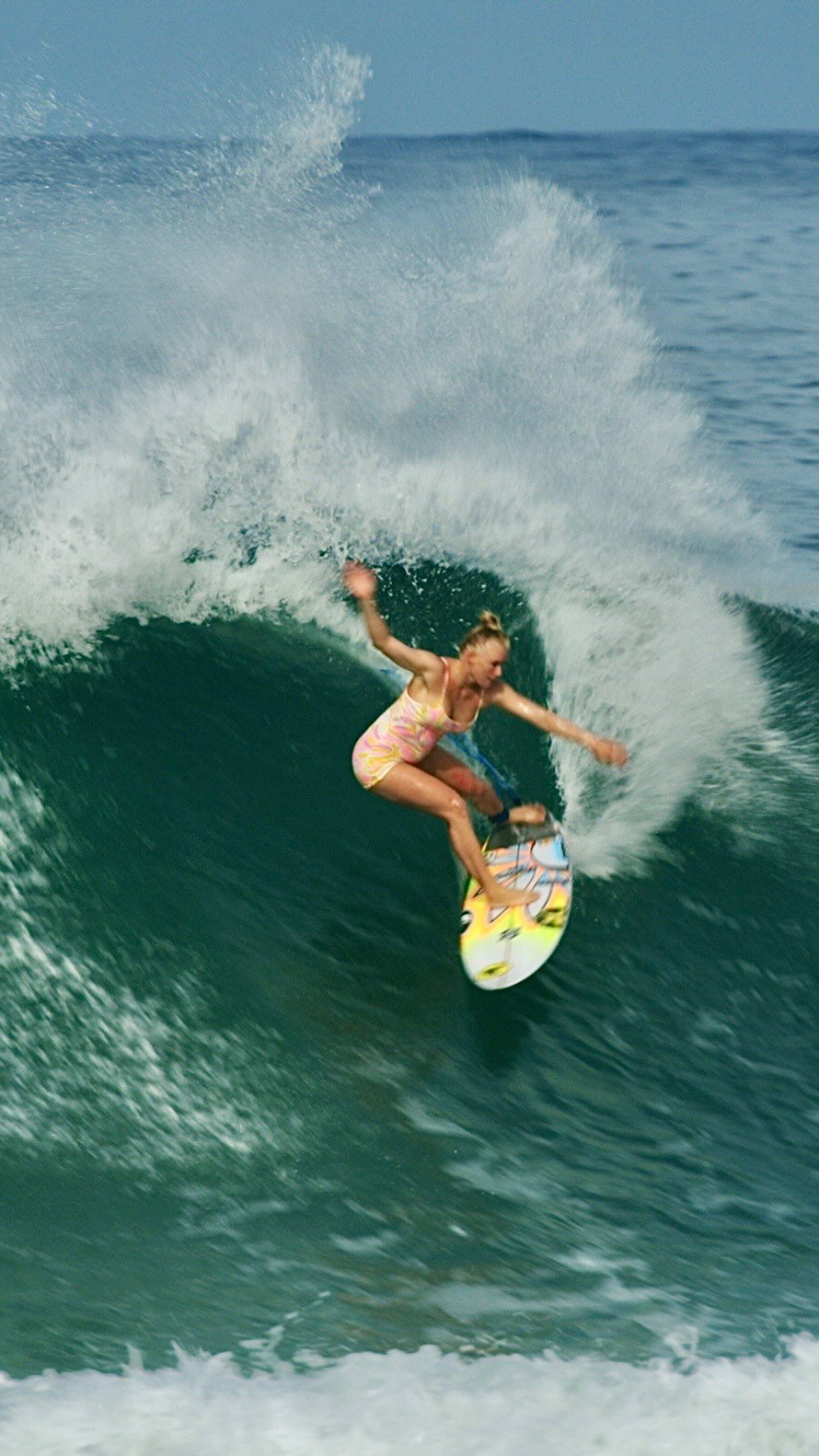 tatiwest 게시물 이미지: Travel life & perfect waves in Saquarema:...